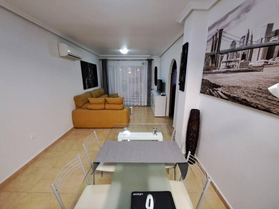 Apartament Julia De Lux Torrevieja Exterior foto